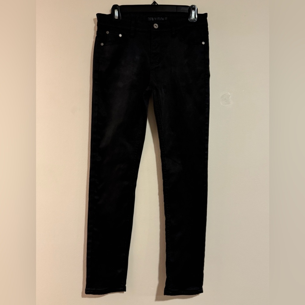 EUC Demolition Black 5 Pocket Skinny Jeans size 16